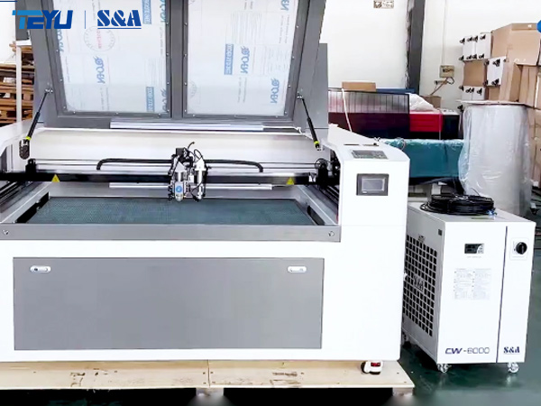 Промышленный чиллер CW-6000 для охлаждения лазерного станка мощностью 500 Вт для резки углеродистой стали толщиной 3 мм.