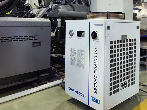 Решения для охлаждения волоконных лазеров, CO2-лазеров и станков с ЧПУ