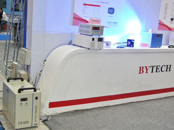 Охладитель CW-5200 воды Рефрижерации S&A для охлаждать UV источник света Сид